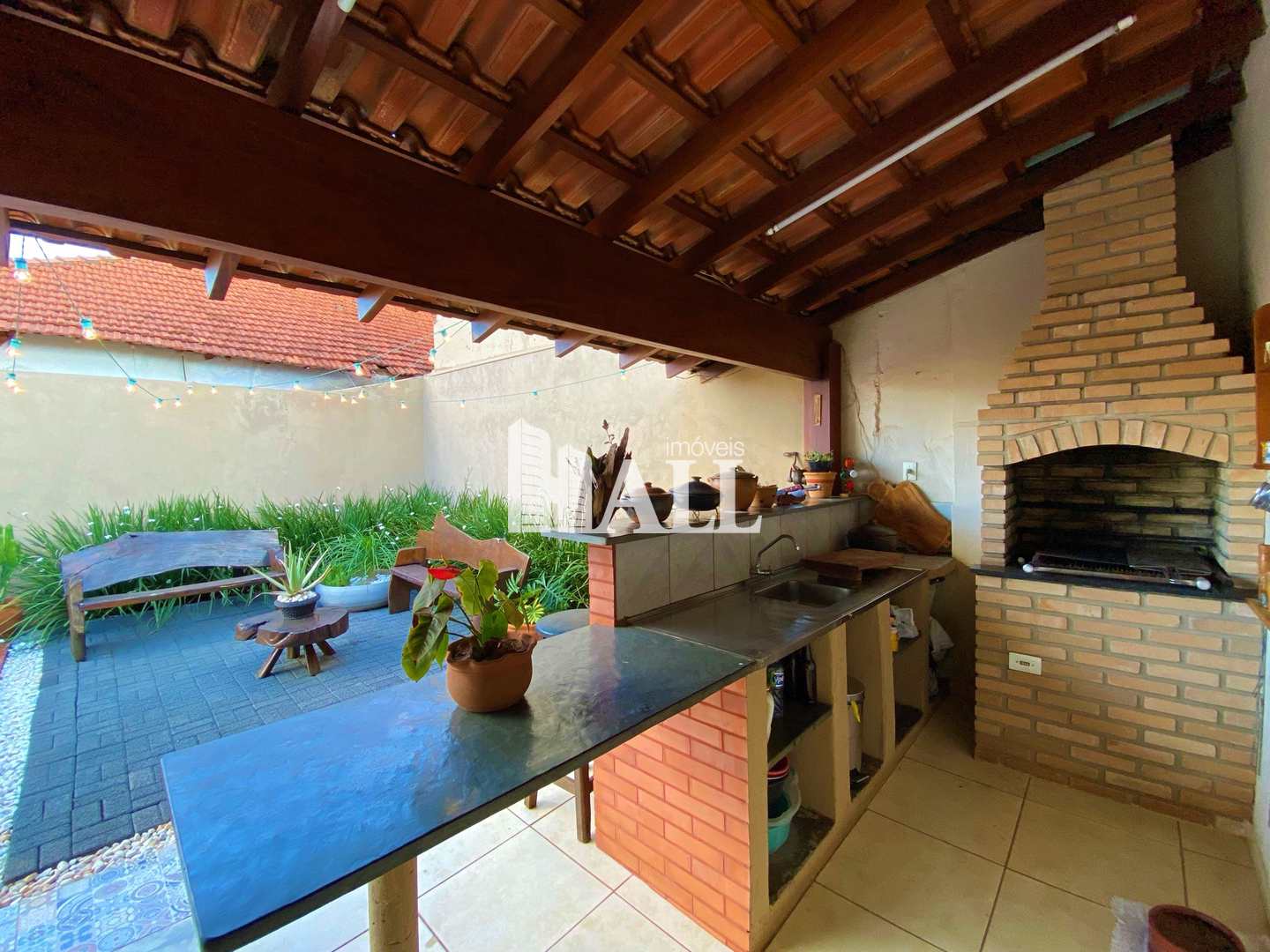 Casa à venda com 3 quartos, 220m² - Foto 16