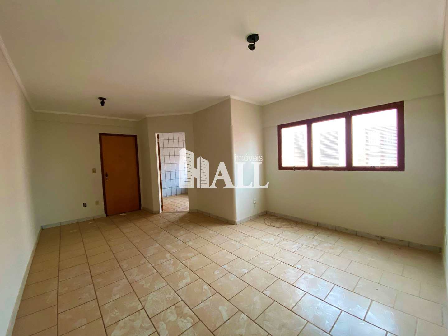 Apartamento à venda com 2 quartos, 69m² - Foto 1