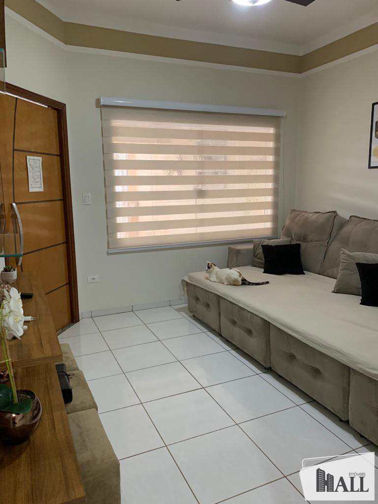 Casa à venda com 3 quartos, 208m² - Foto 3