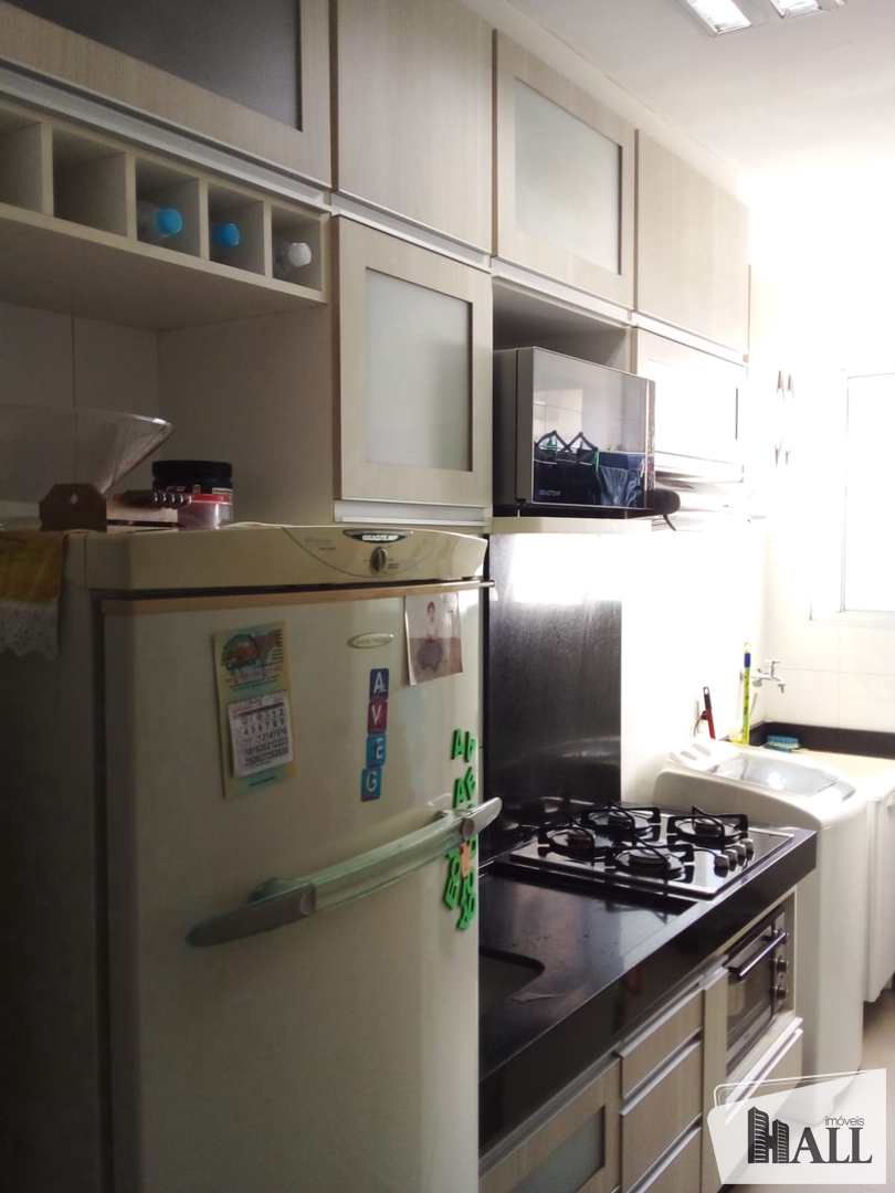 Apartamento à venda com 2 quartos, 45m² - Foto 3