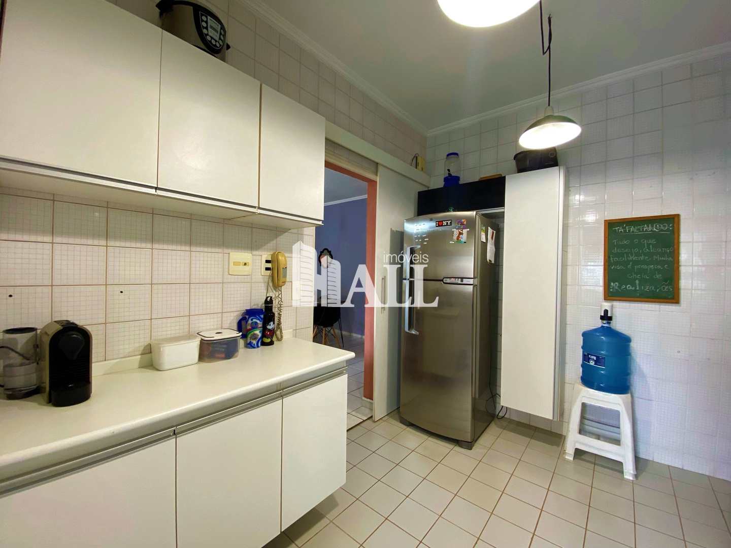 Apartamento à venda com 3 quartos, 100m² - Foto 2