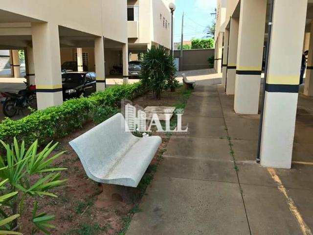 Apartamento à venda com 2 quartos, 63m² - Foto 9