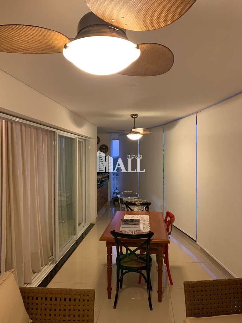 Apartamento à venda com 3 quartos, 158m² - Foto 2