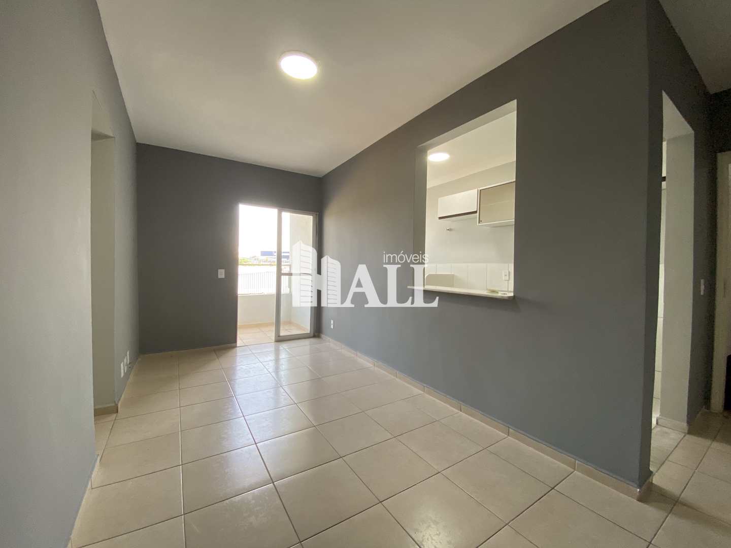 Apartamento à venda com 2 quartos, 56m² - Foto 2