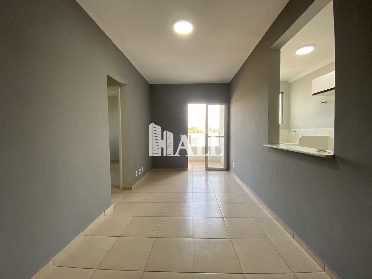 Apartamento à venda com 2 quartos, 56m² - Foto 1