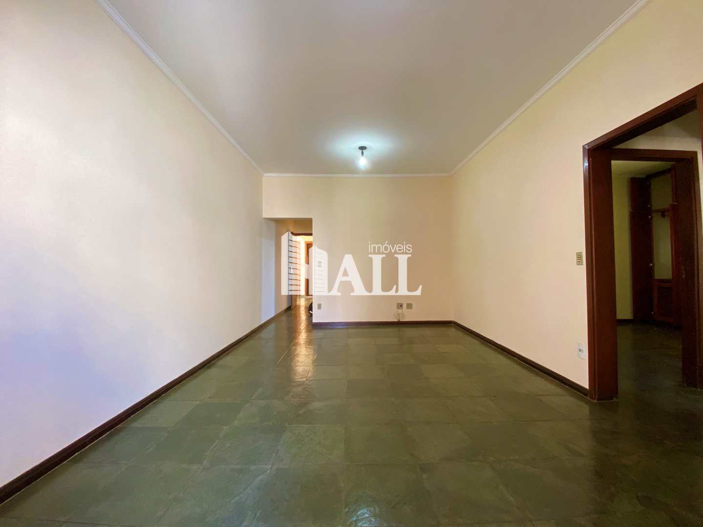 Apartamento à venda com 2 quartos, 75m² - Foto 9