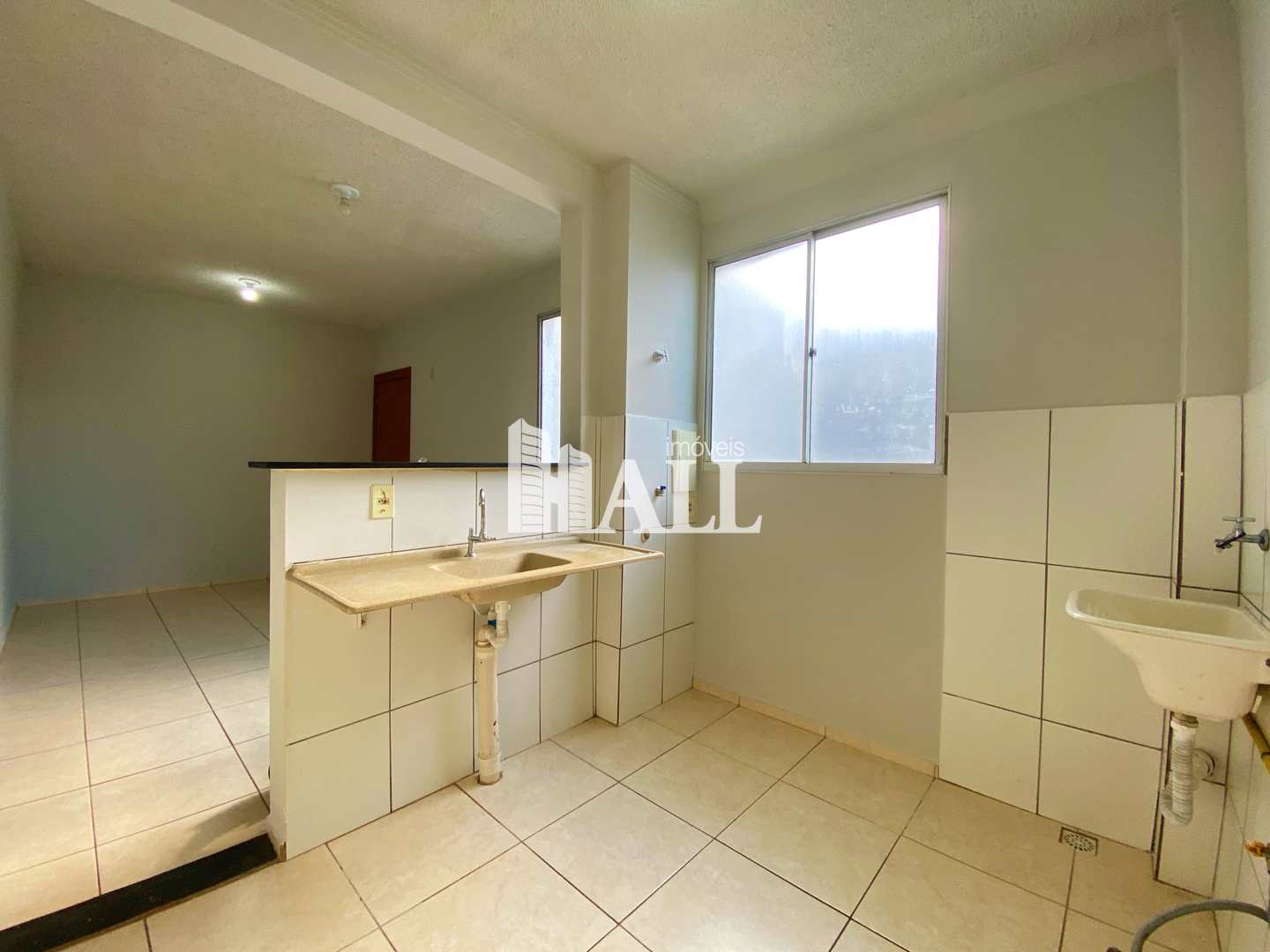 Apartamento à venda com 2 quartos, 43m² - Foto 3