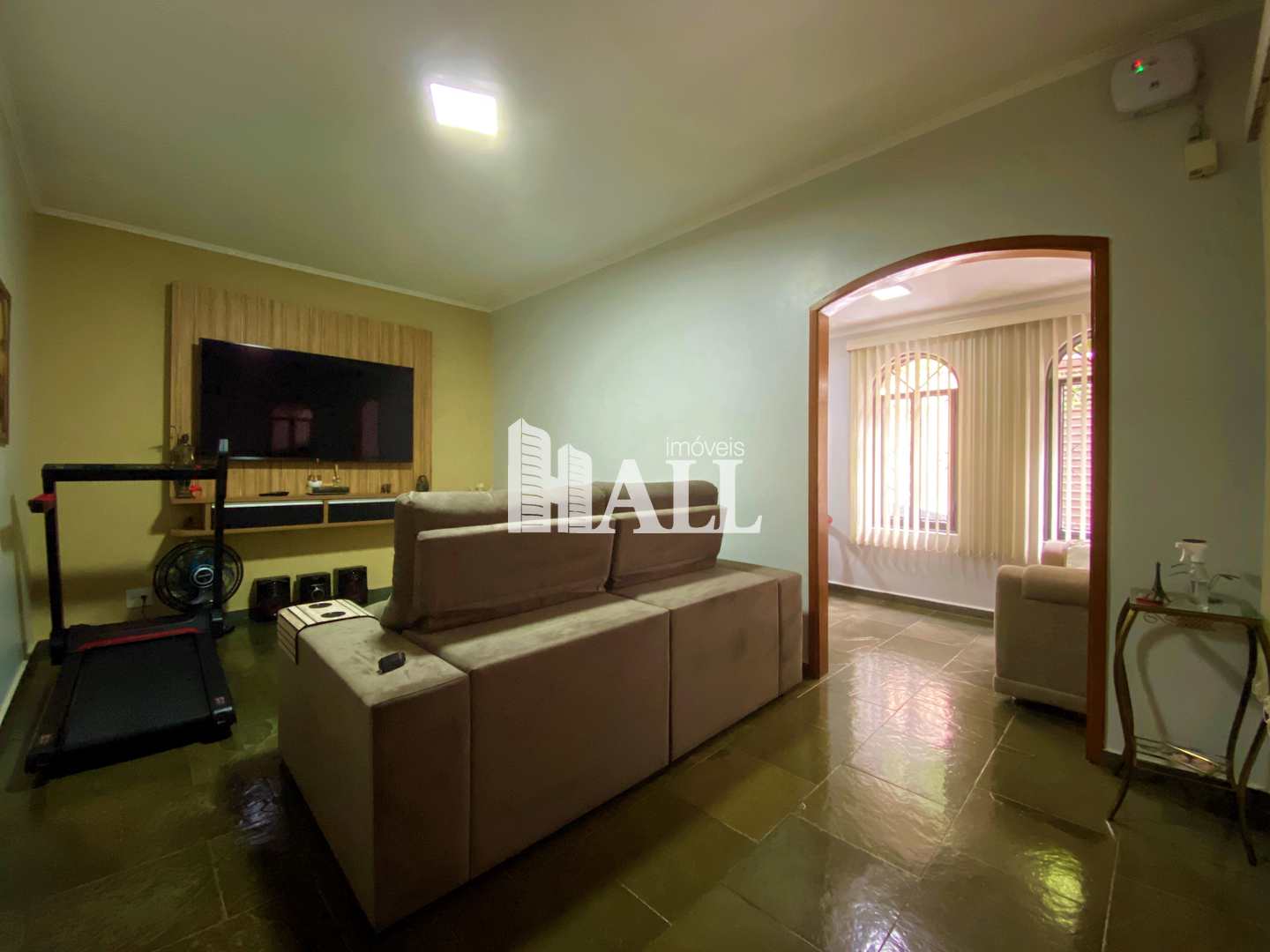 Casa à venda com 4 quartos, 150m² - Foto 2