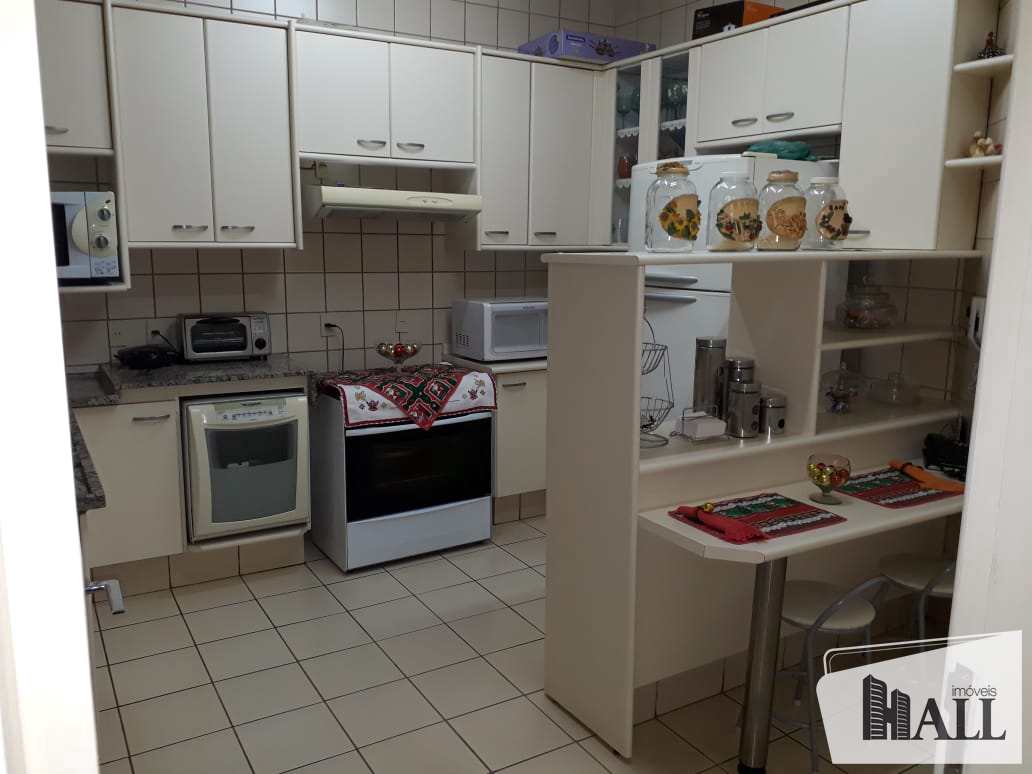 Apartamento à venda com 3 quartos, 90m² - Foto 2