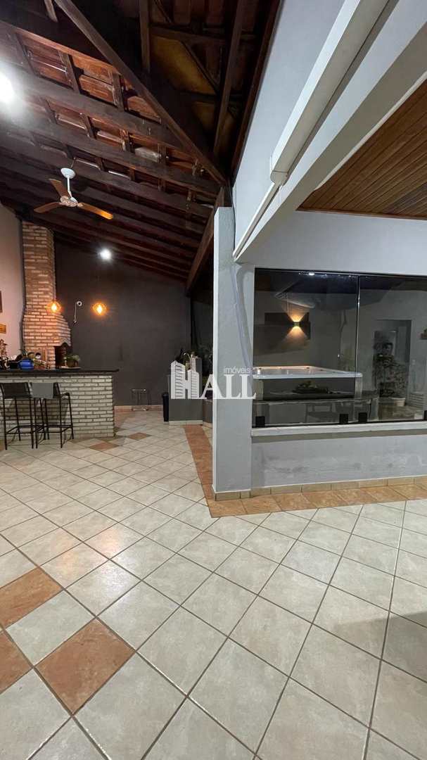 Casa à venda com 3 quartos, 140m² - Foto 17