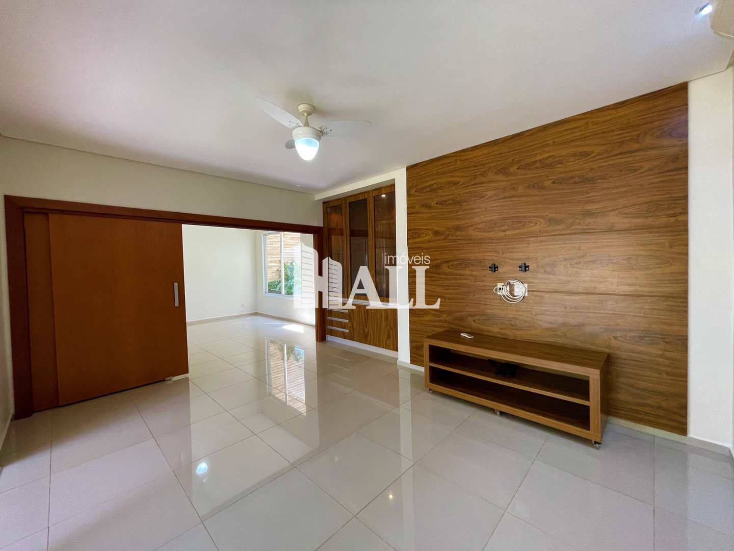 Casa à venda com 3 quartos, 350m² - Foto 3