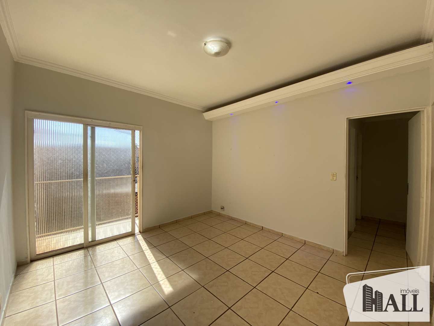 Apartamento à venda com 2 quartos, 65m² - Foto 1