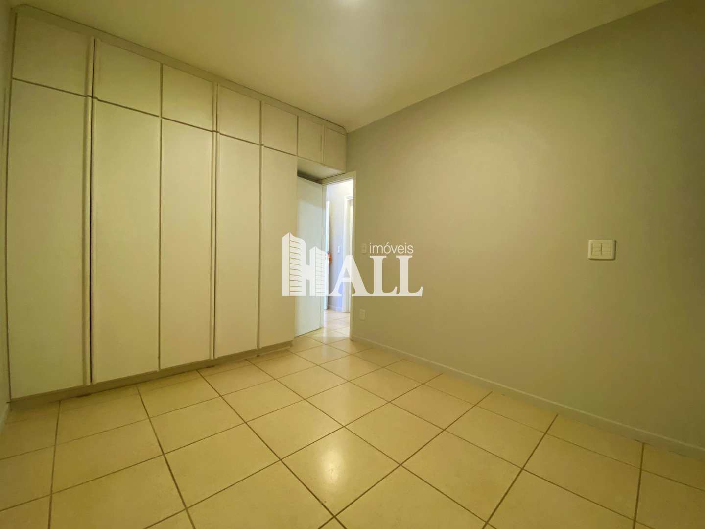 Apartamento à venda com 3 quartos, 127m² - Foto 9