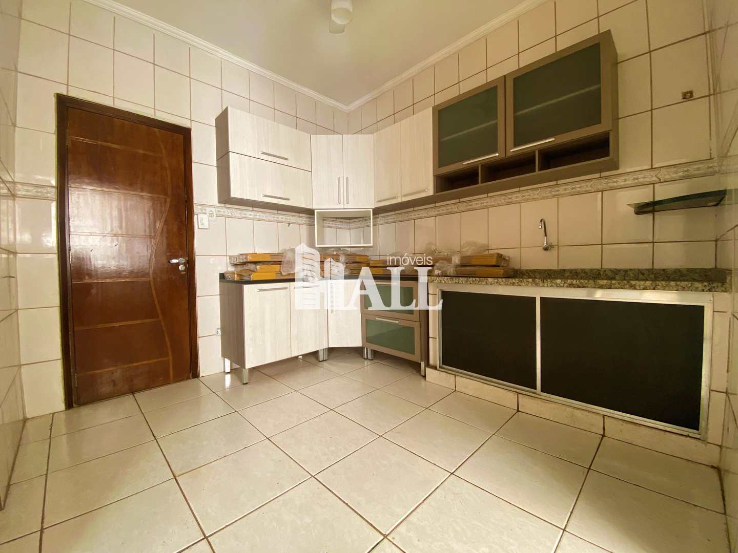 Apartamento à venda com 3 quartos, 90m² - Foto 3