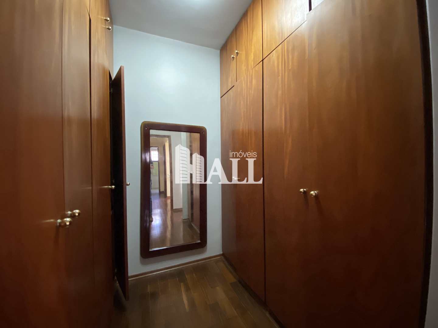 Casa à venda com 4 quartos, 277m² - Foto 13