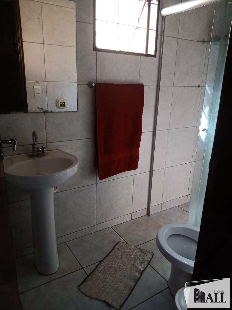 Casa à venda com 2 quartos, 150m² - Foto 2