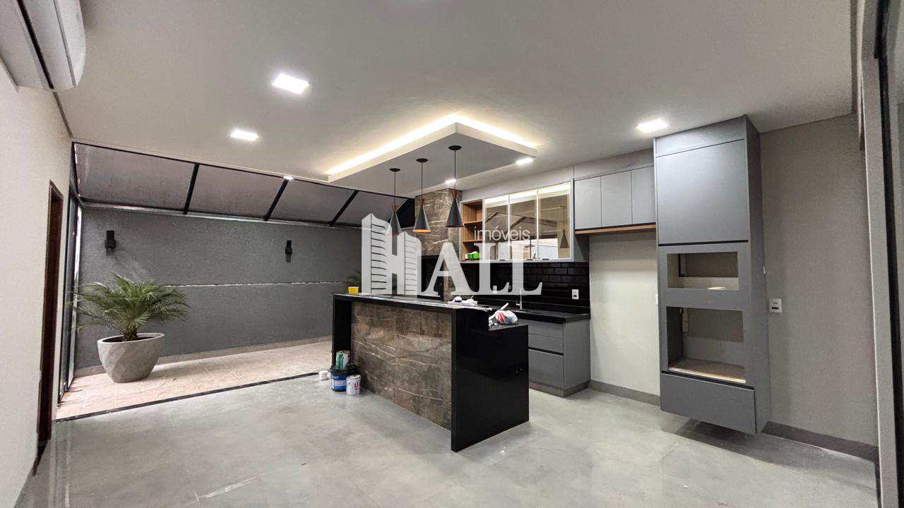 Casa com 3 quartos à venda, 120m² — foto 1 de 33