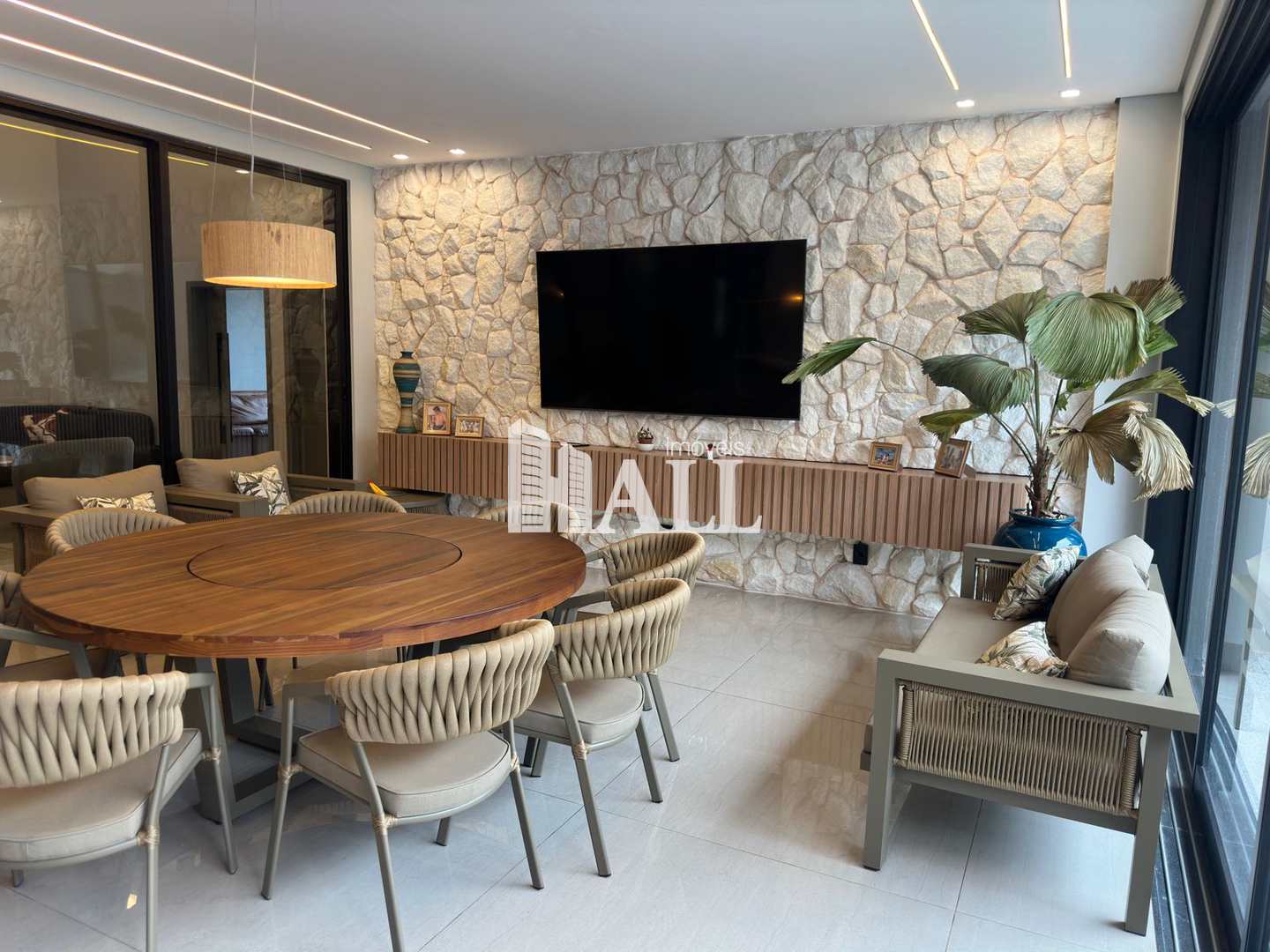 Casa de Condomínio à venda com 3 quartos, 272m² - Foto 2