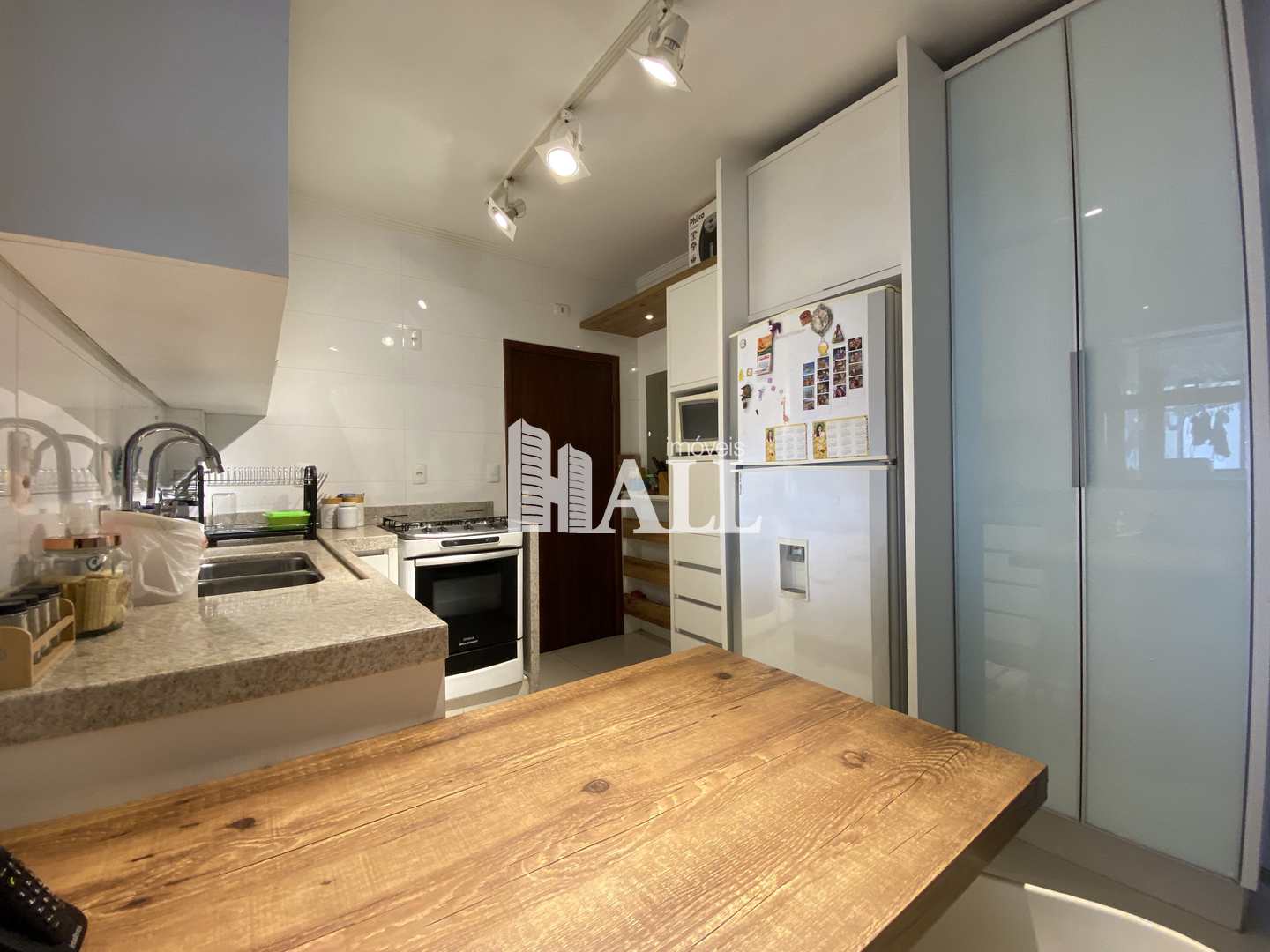 Apartamento à venda com 3 quartos, 157m² - Foto 5