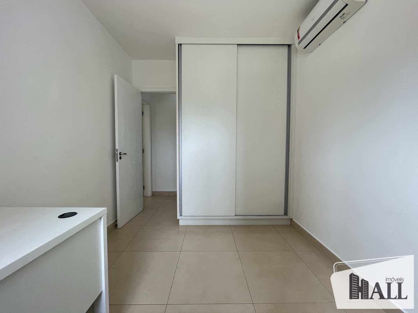 Apartamento à venda com 2 quartos, 64m² - Foto 10