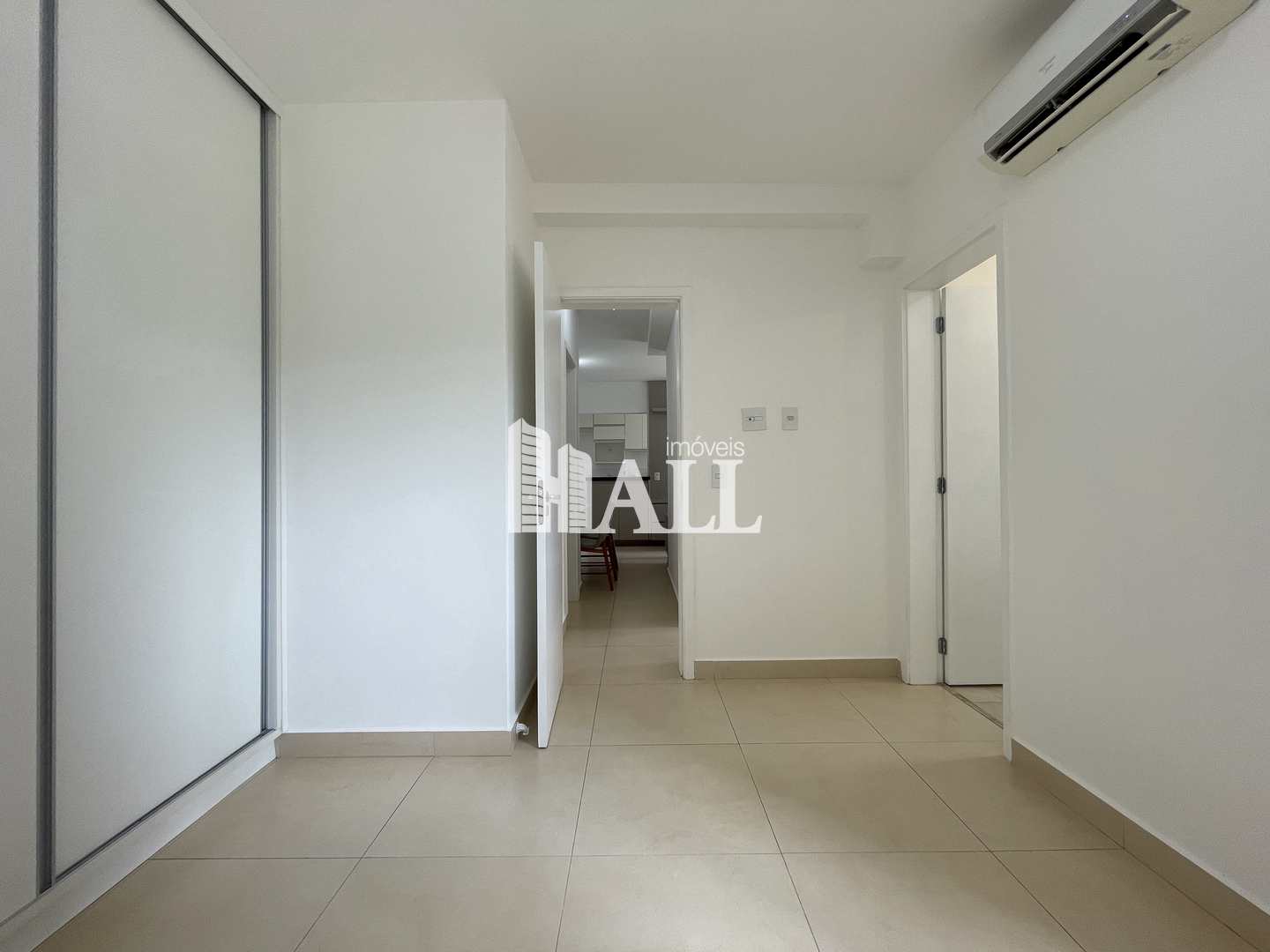 Apartamento à venda com 2 quartos, 64m² - Foto 7