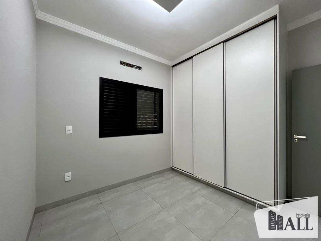 Casa de Condomínio à venda com 3 quartos, 208m² - Foto 4