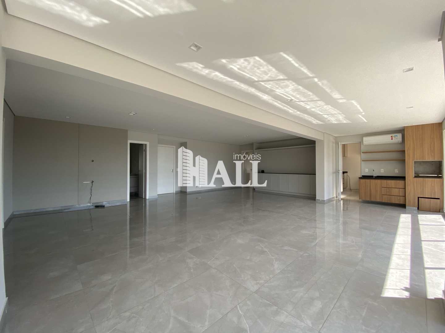 Apartamento à venda com 3 quartos, 174m² - Foto 3