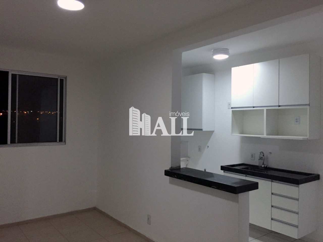 Apartamento à venda com 2 quartos, 44m² - Foto 1