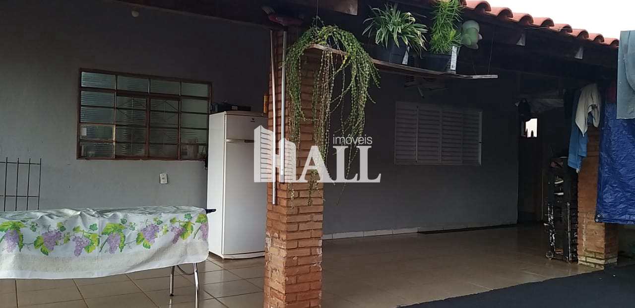 Fazenda à venda com 2 quartos, 120m² - Foto 3