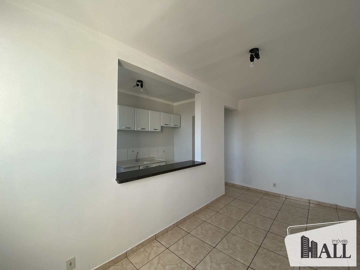 Apartamento à venda com 2 quartos, 47m² - Foto 2