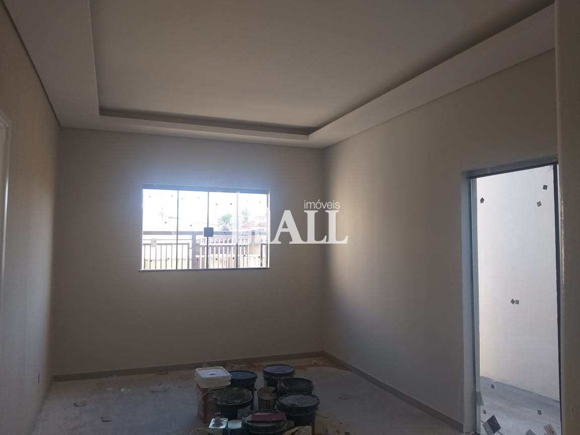 Casa à venda com 2 quartos, 225m² - Foto 3