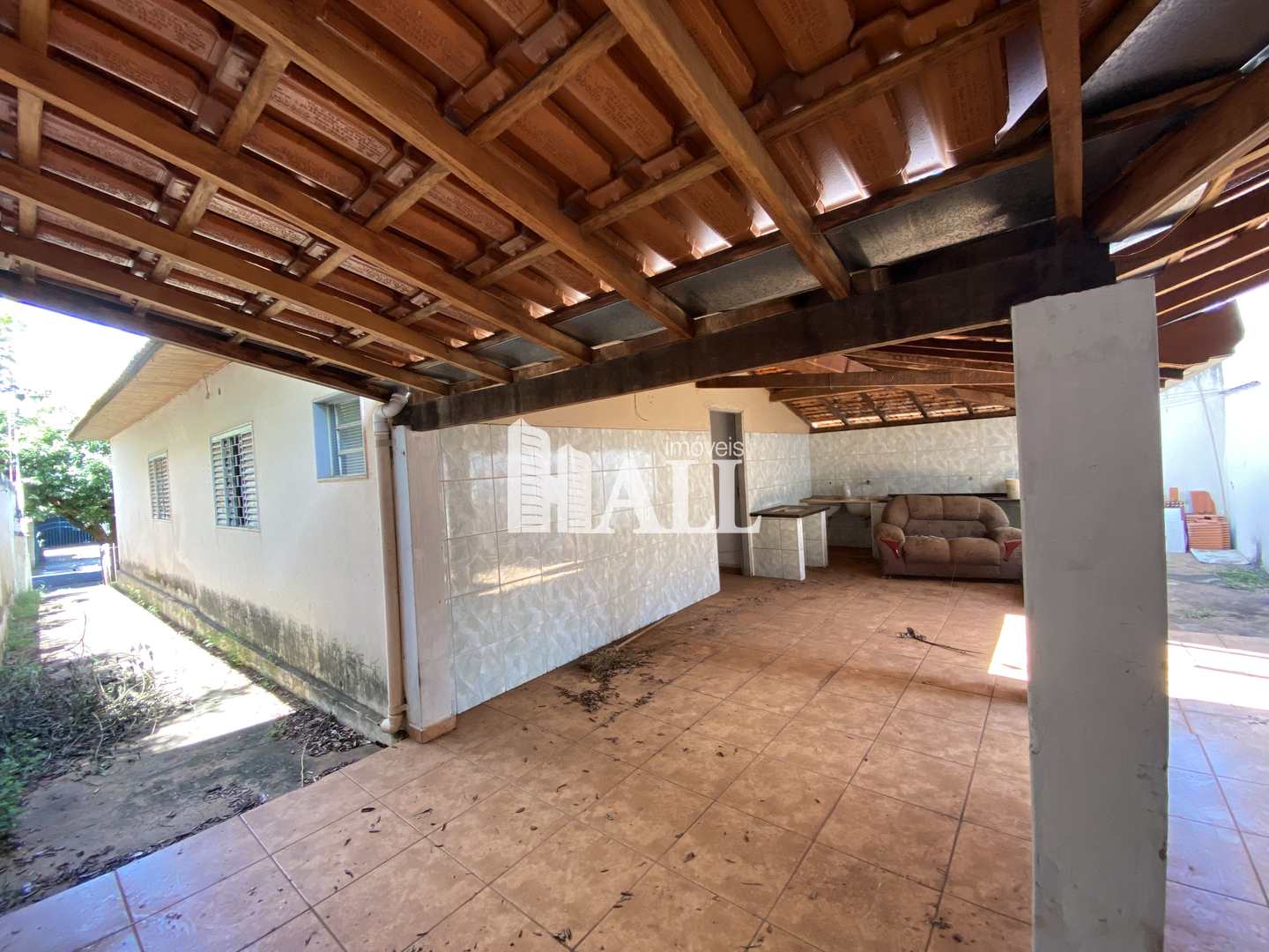 Casa à venda com 3 quartos, 190m² - Foto 1