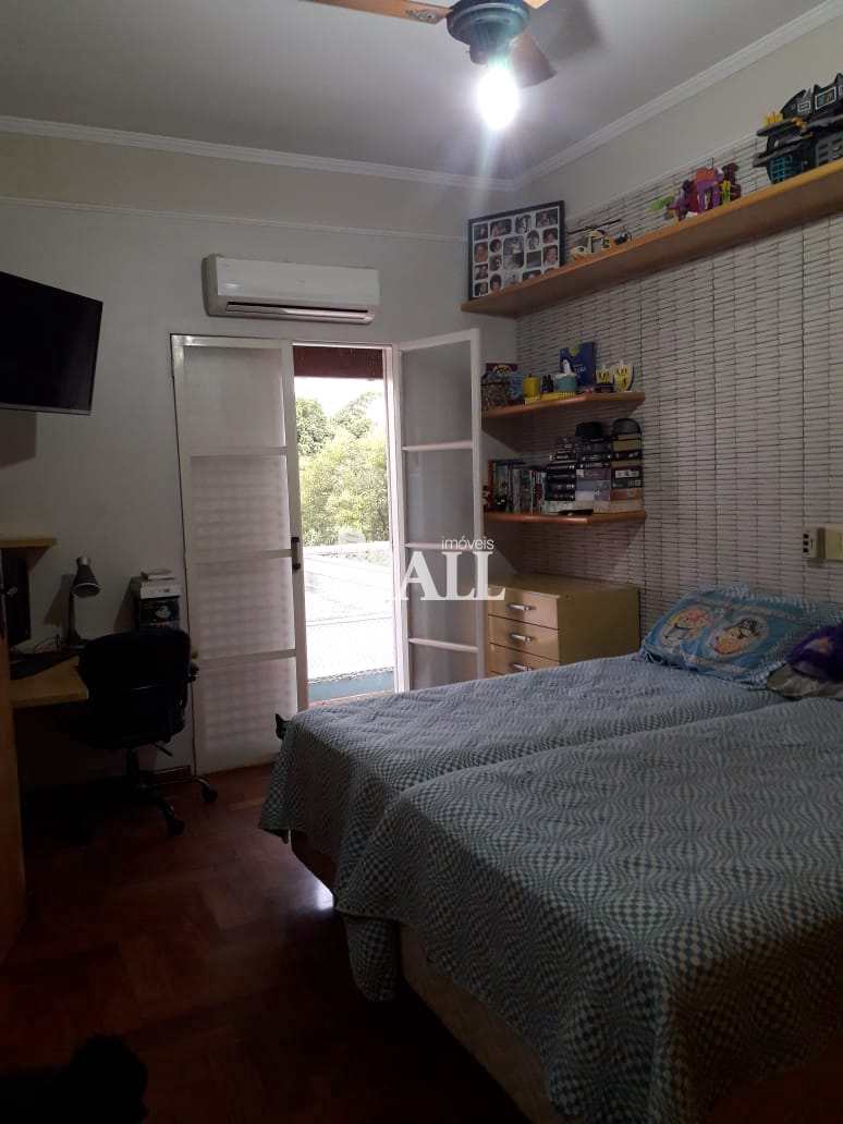 Casa à venda com 4 quartos, 400m² - Foto 9