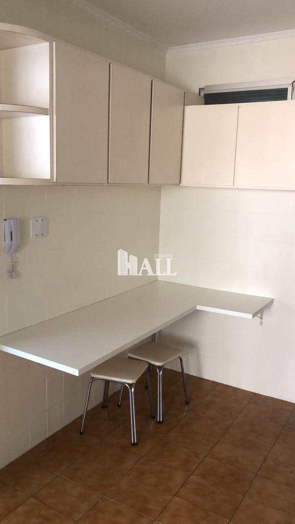 Apartamento à venda com 3 quartos, 105m² - Foto 4