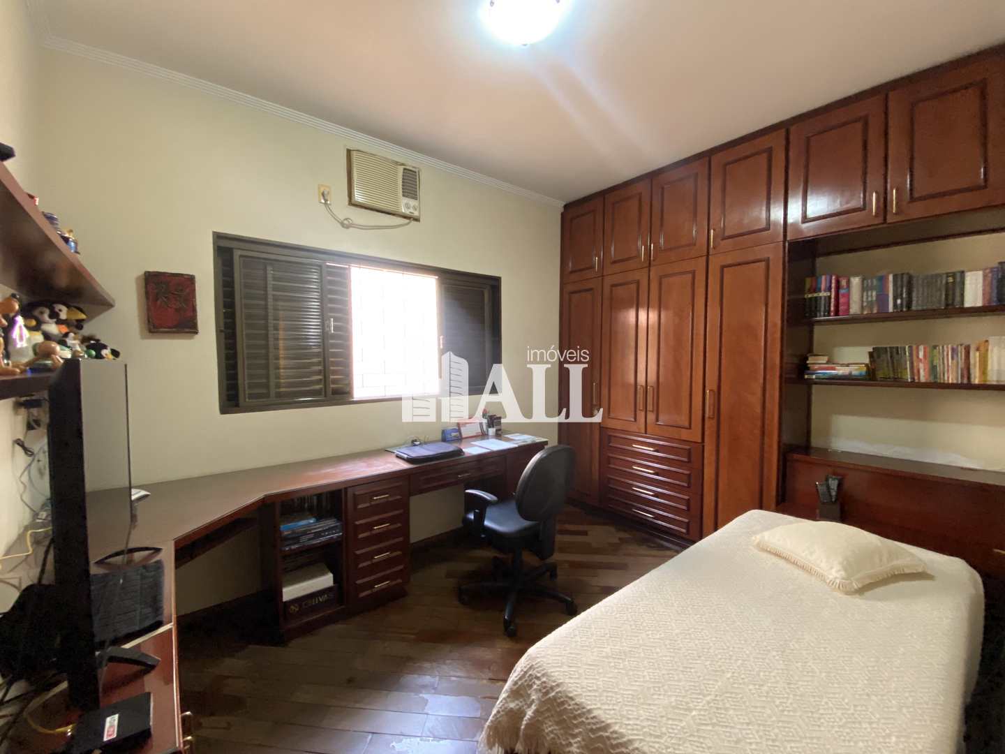 Casa à venda com 3 quartos, 200m² - Foto 12