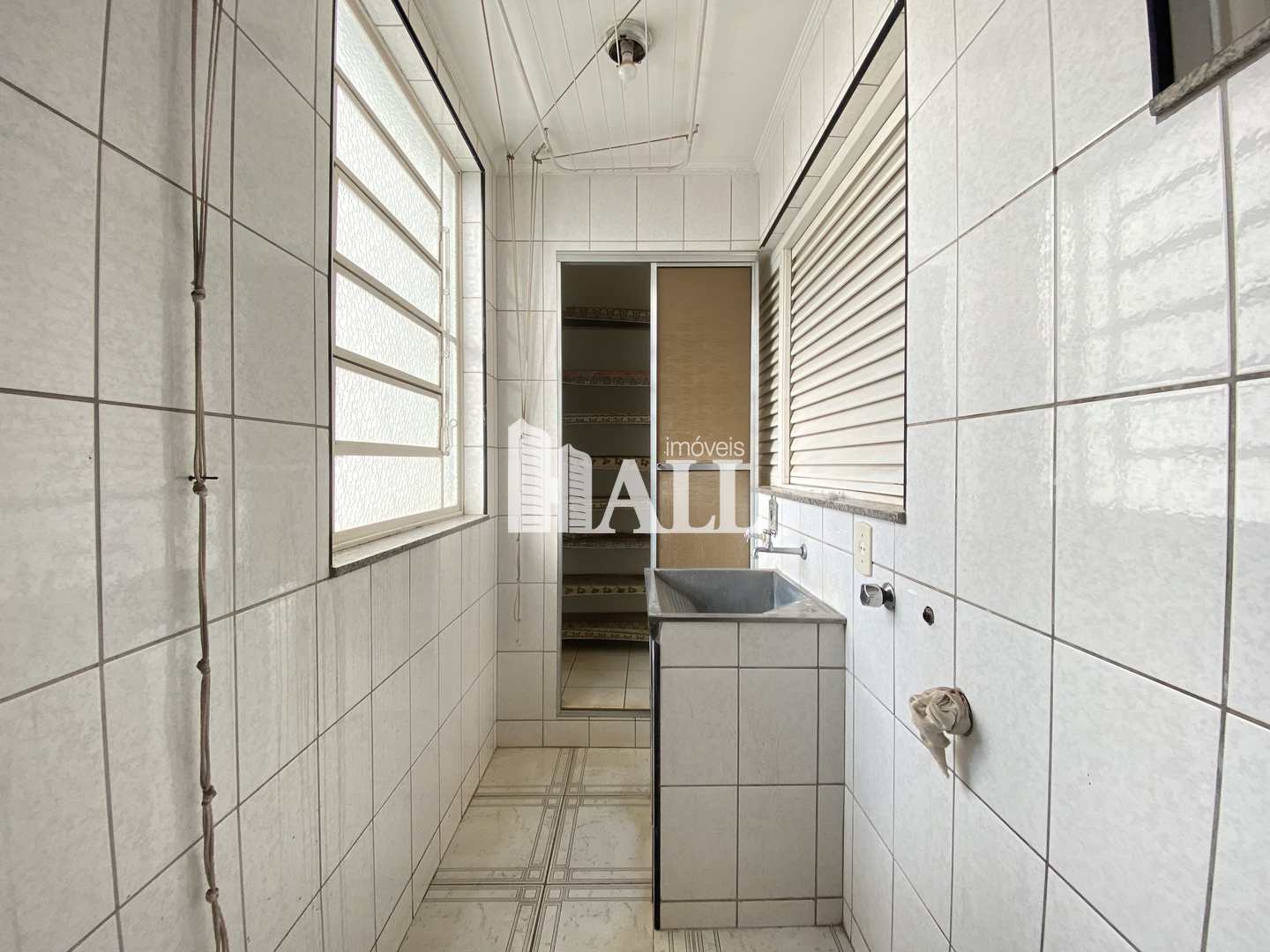 Apartamento à venda com 3 quartos, 113m² - Foto 4