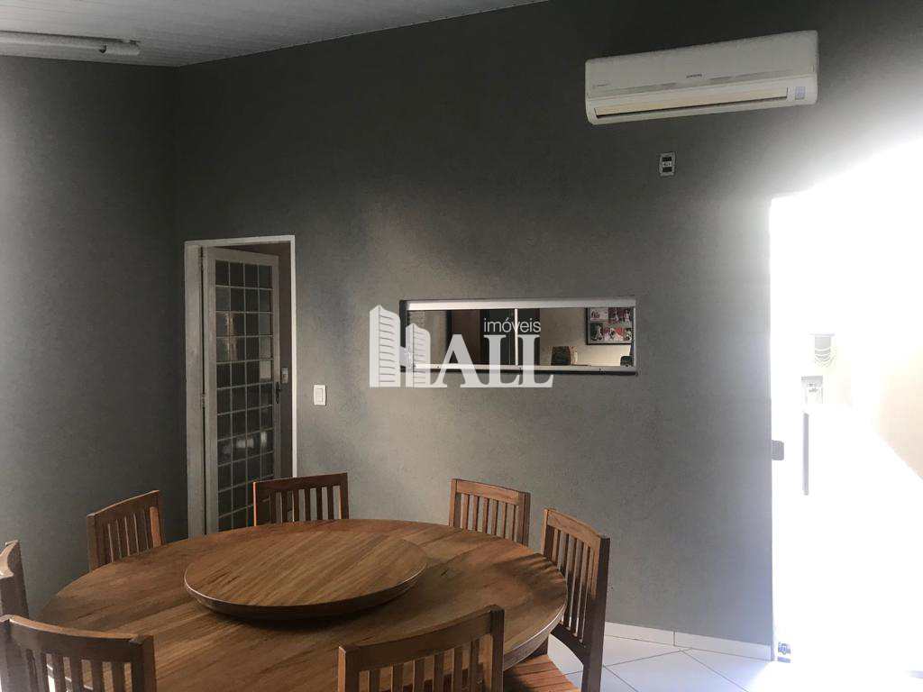 Casa à venda com 2 quartos, 200m² - Foto 12