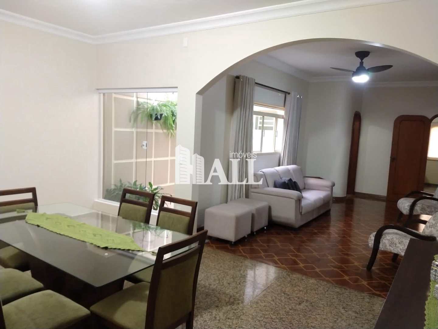 Casa à venda com 3 quartos, 280m² - Foto 4