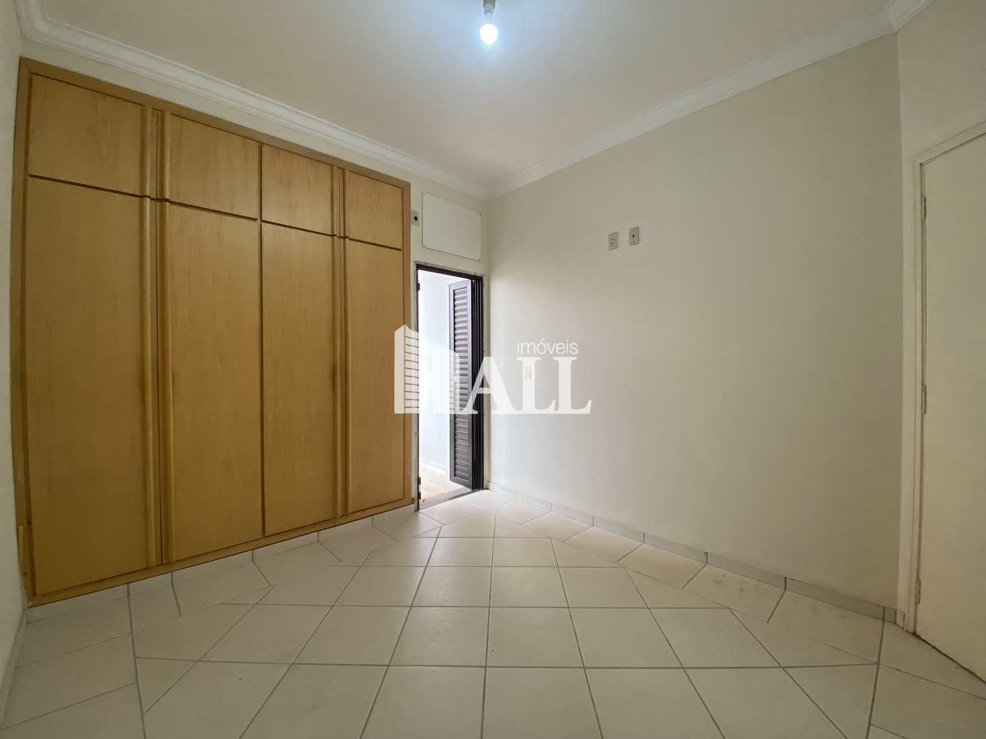 Apartamento à venda com 3 quartos, 150m² - Foto 7