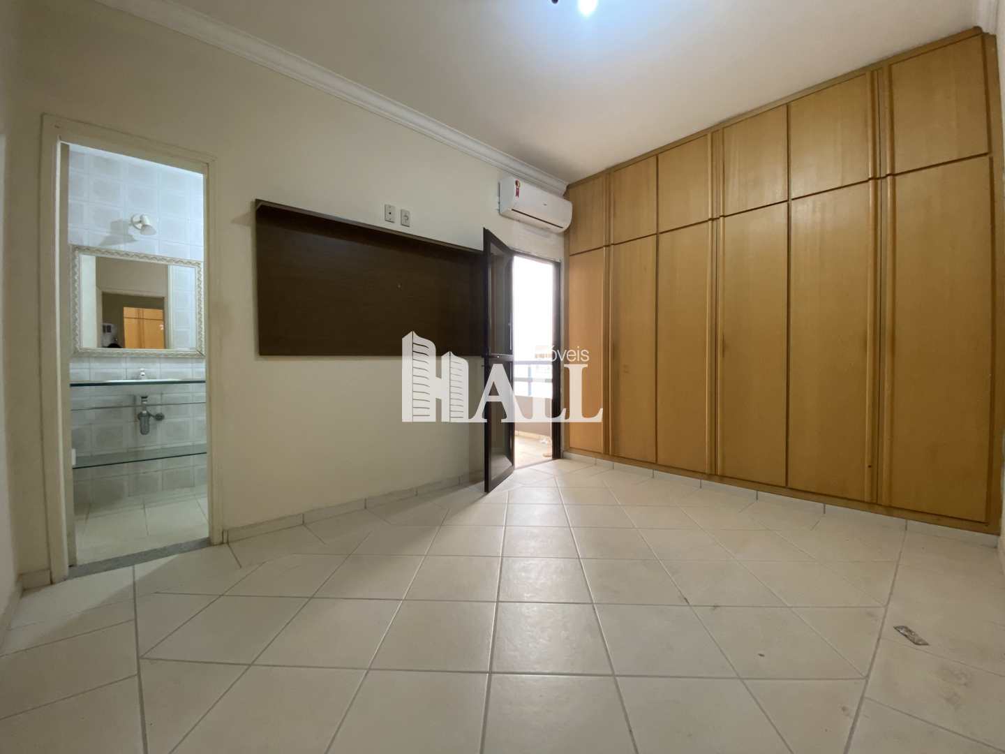 Apartamento à venda com 3 quartos, 150m² - Foto 9