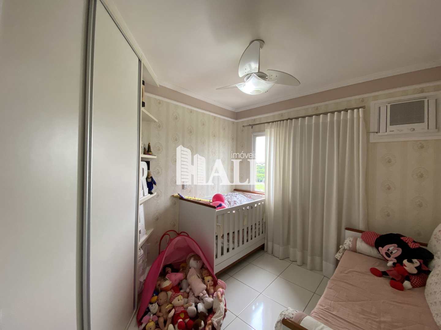 Apartamento à venda com 2 quartos, 70m² - Foto 9