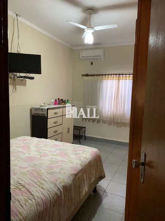 Casa à venda com 3 quartos, 180m² - Foto 10