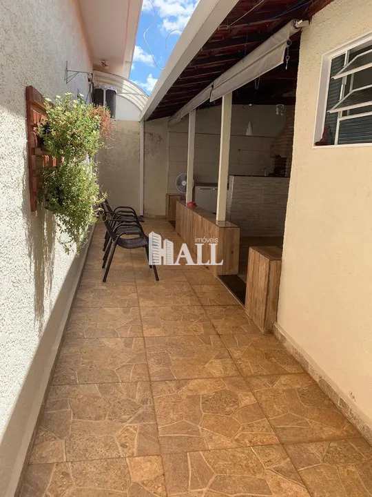 Casa à venda com 3 quartos, 180m² - Foto 9