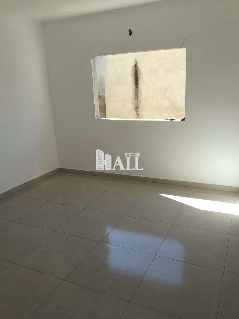 Casa à venda com 2 quartos, 100m² - Foto 4