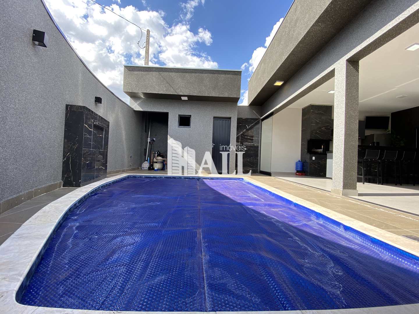 Casa à venda com 2 quartos, 120m² - Foto 12