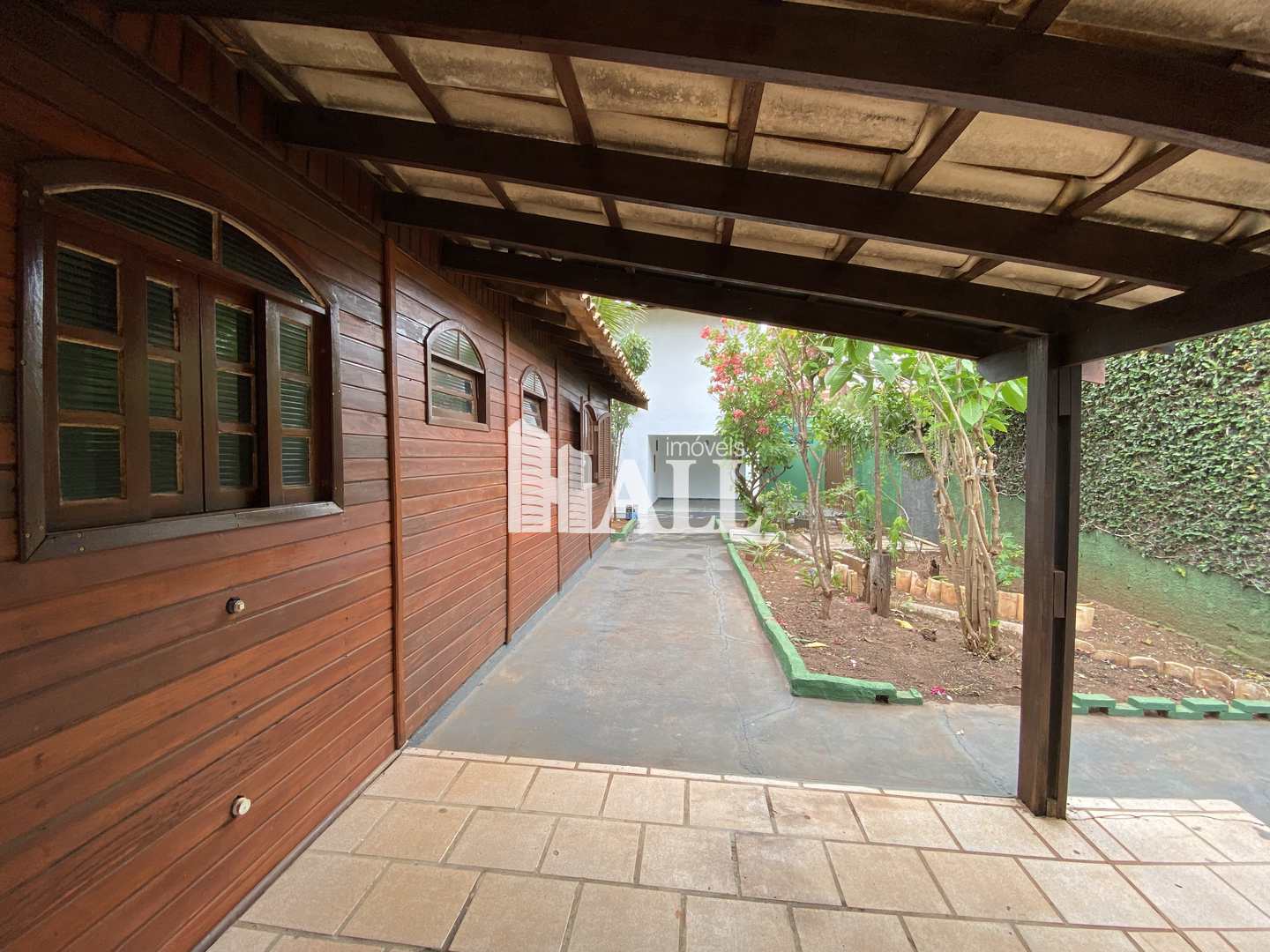 Casa à venda com 5 quartos, 350m² - Foto 9