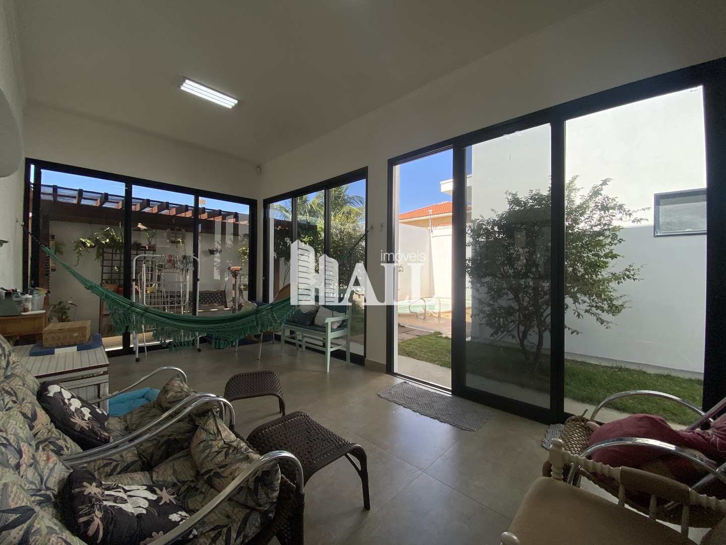 Casa à venda com 3 quartos, 230m² - Foto 17