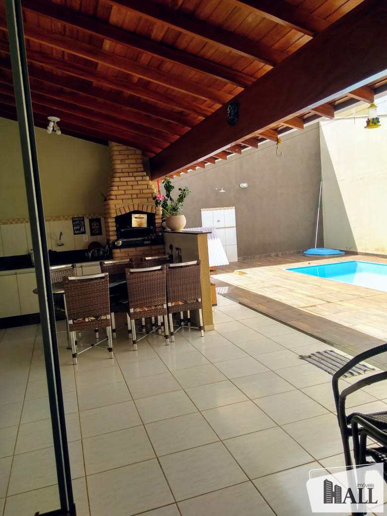 Casa à venda com 3 quartos, 200m² - Foto 15