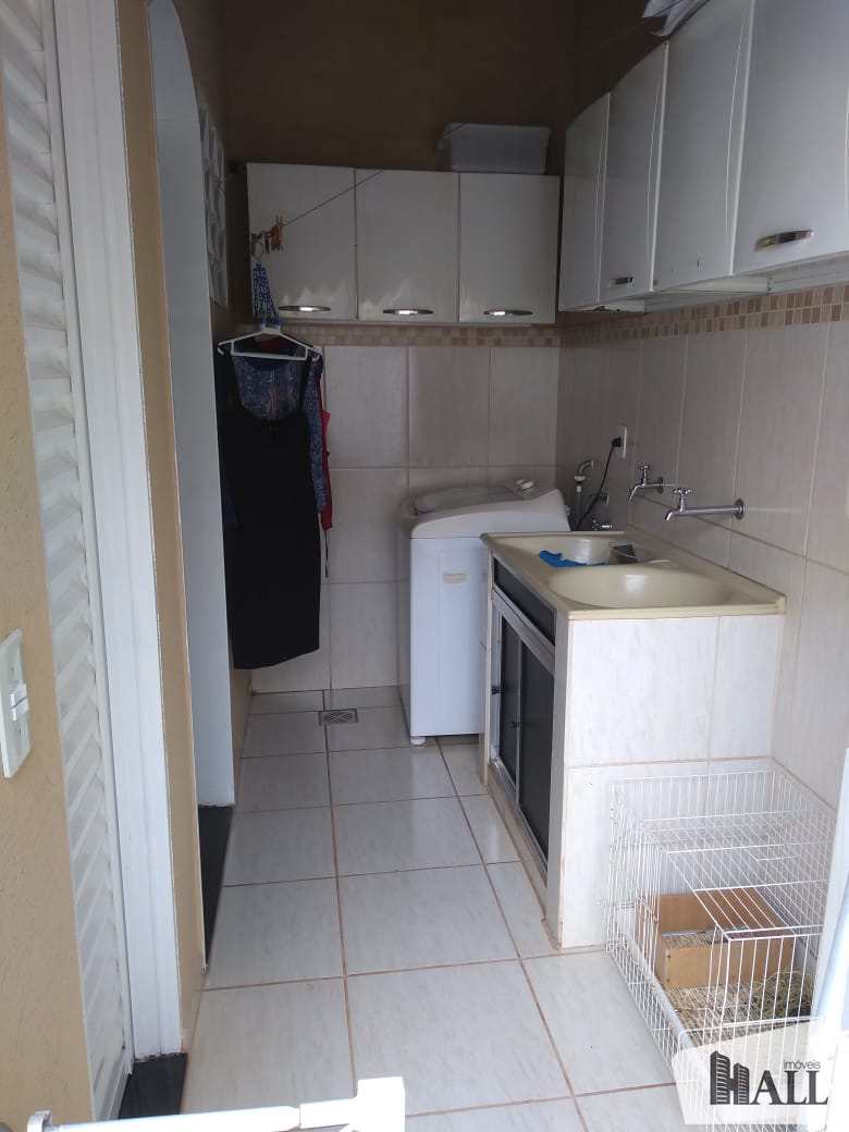 Casa à venda com 3 quartos, 200m² - Foto 11