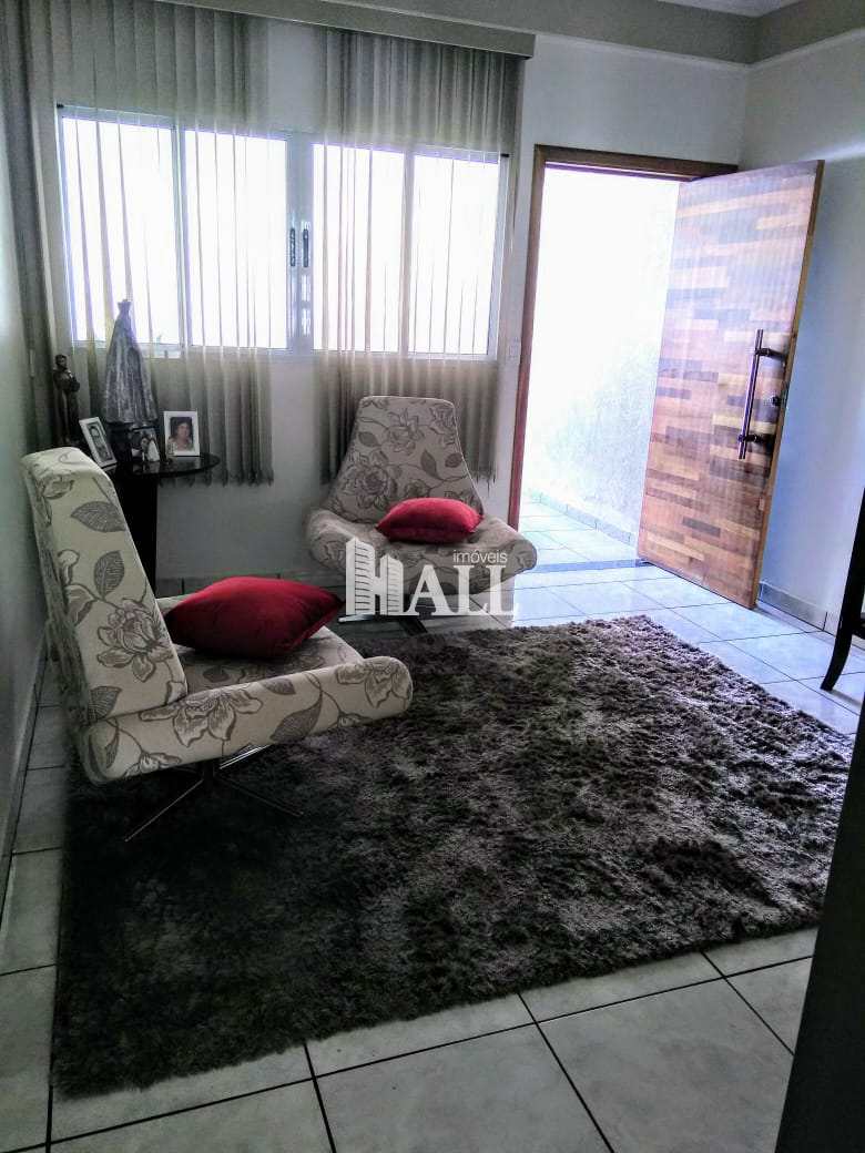 Casa à venda com 3 quartos, 200m² - Foto 4